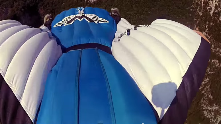 wingsuit3